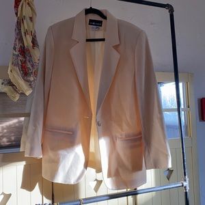 Vintage cream colored blazer.